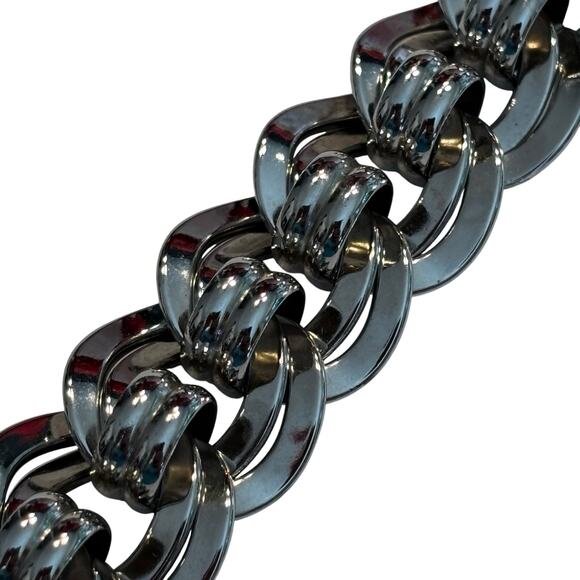 Vintage Monet chunky silver chain bracelet double links unique design 1980's - Picture 2 of 8